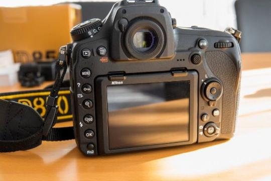 Nikon D850 en embalaje original